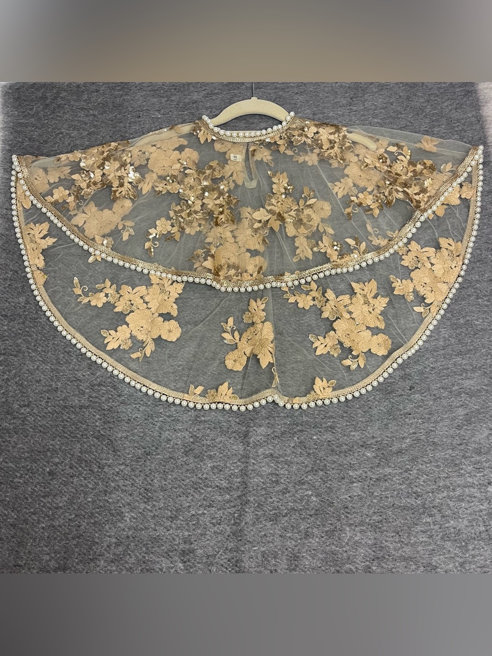 Vintage Shawl Gold Sequin Pearl Bead Embellished Women Cape Shrug Wrap Size 32 - Picture 6 of 12
